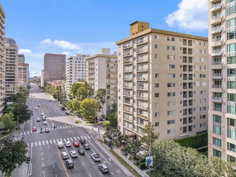 Wilshire Selby East